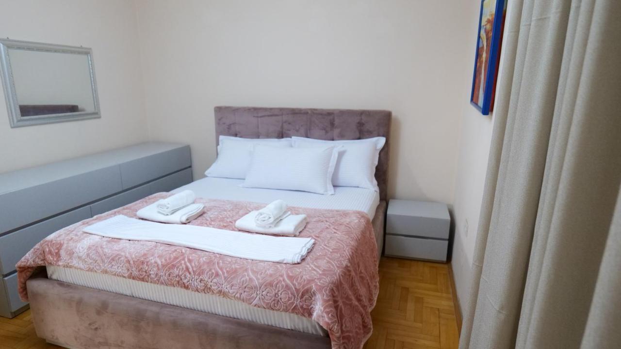 טיראנה City Center Apartment Niko 04 מראה חיצוני תמונה