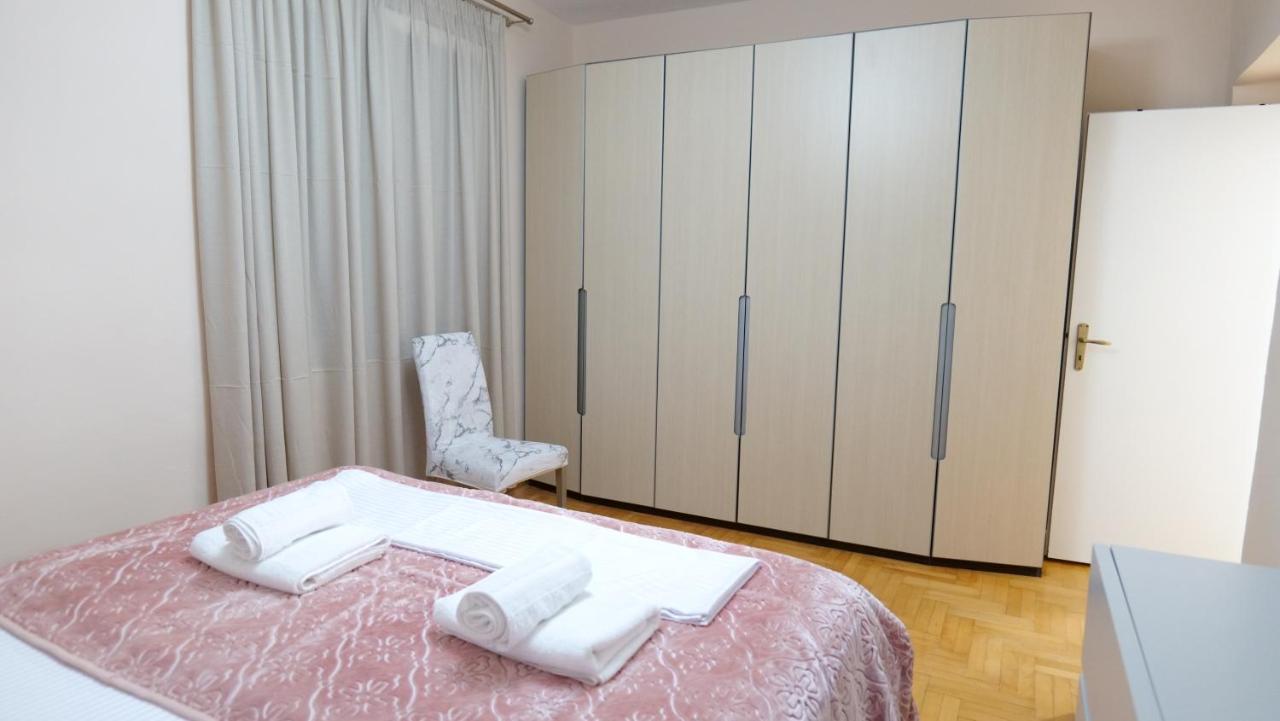 טיראנה City Center Apartment Niko 04 מראה חיצוני תמונה