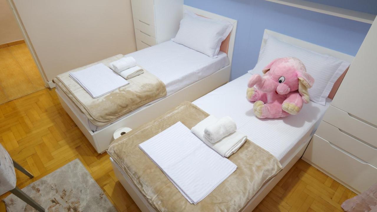 טיראנה City Center Apartment Niko 04 מראה חיצוני תמונה